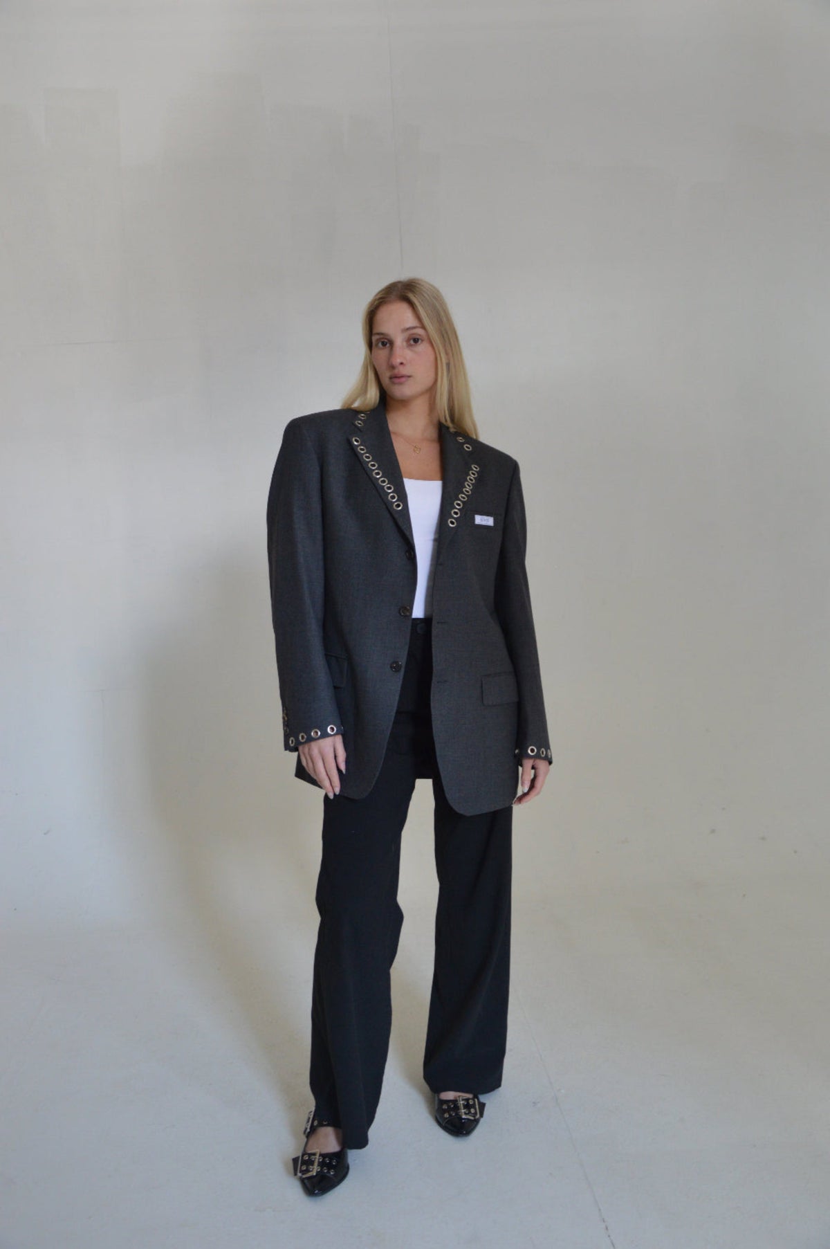 Blazer eyelet